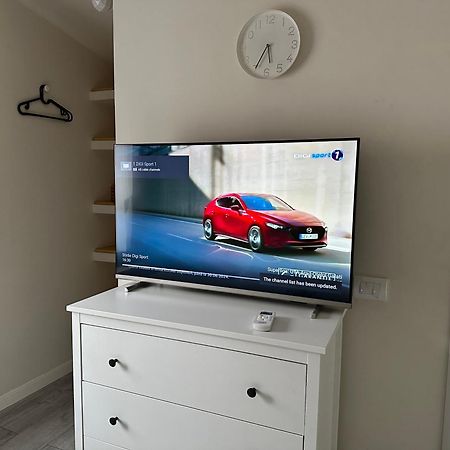 ブカレスト Interbelic House With Courtyard And Terraceヴィラ エクステリア 写真