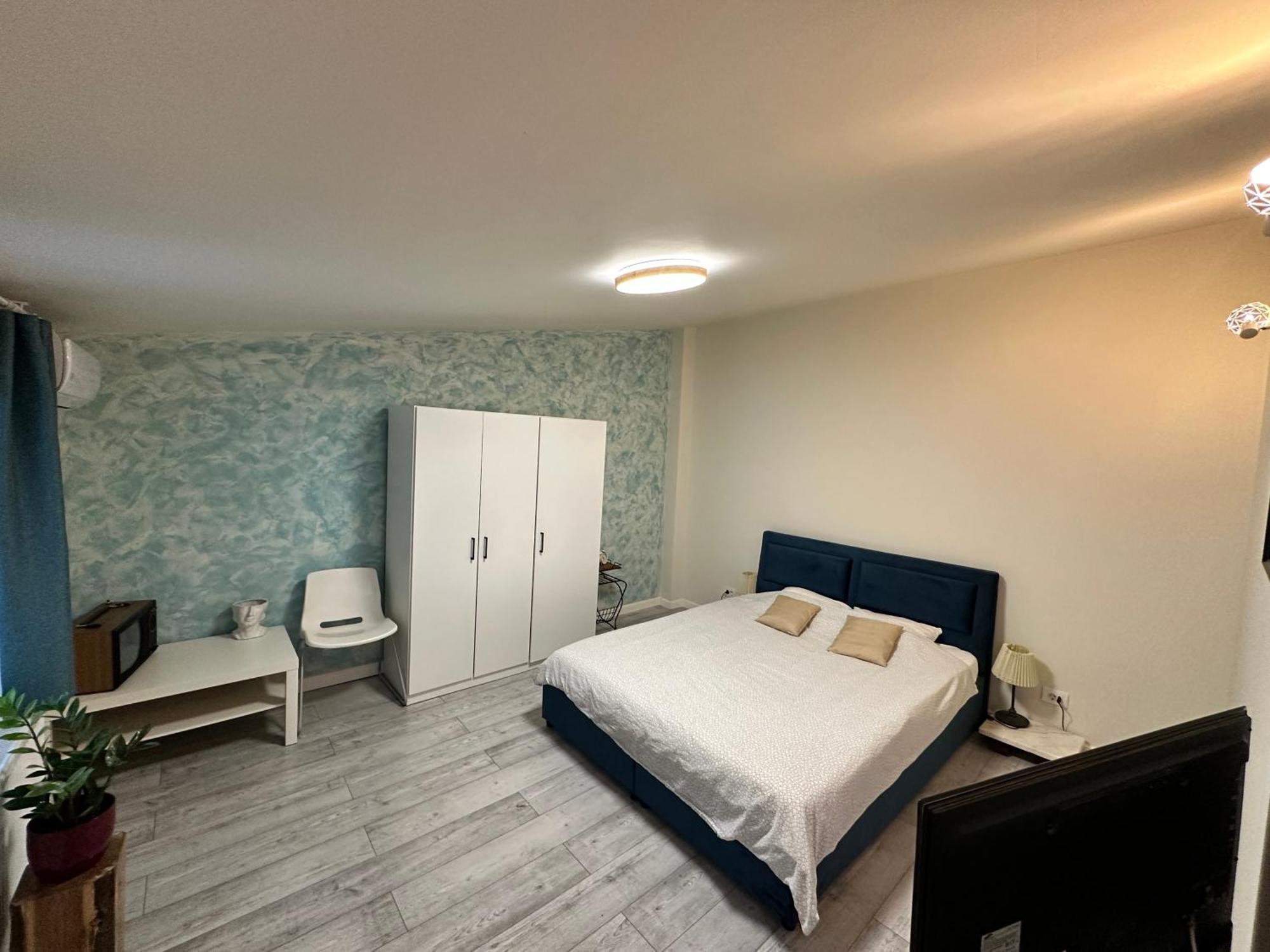ブカレスト Interbelic House With Courtyard And Terraceヴィラ エクステリア 写真